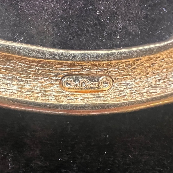 Dior Elegant Gold Necklace with white stones Accents - Picture 10 of 13